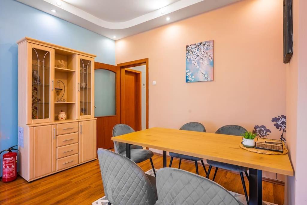 Spacious 3Bd Central Apartment Sofia Extérieur photo